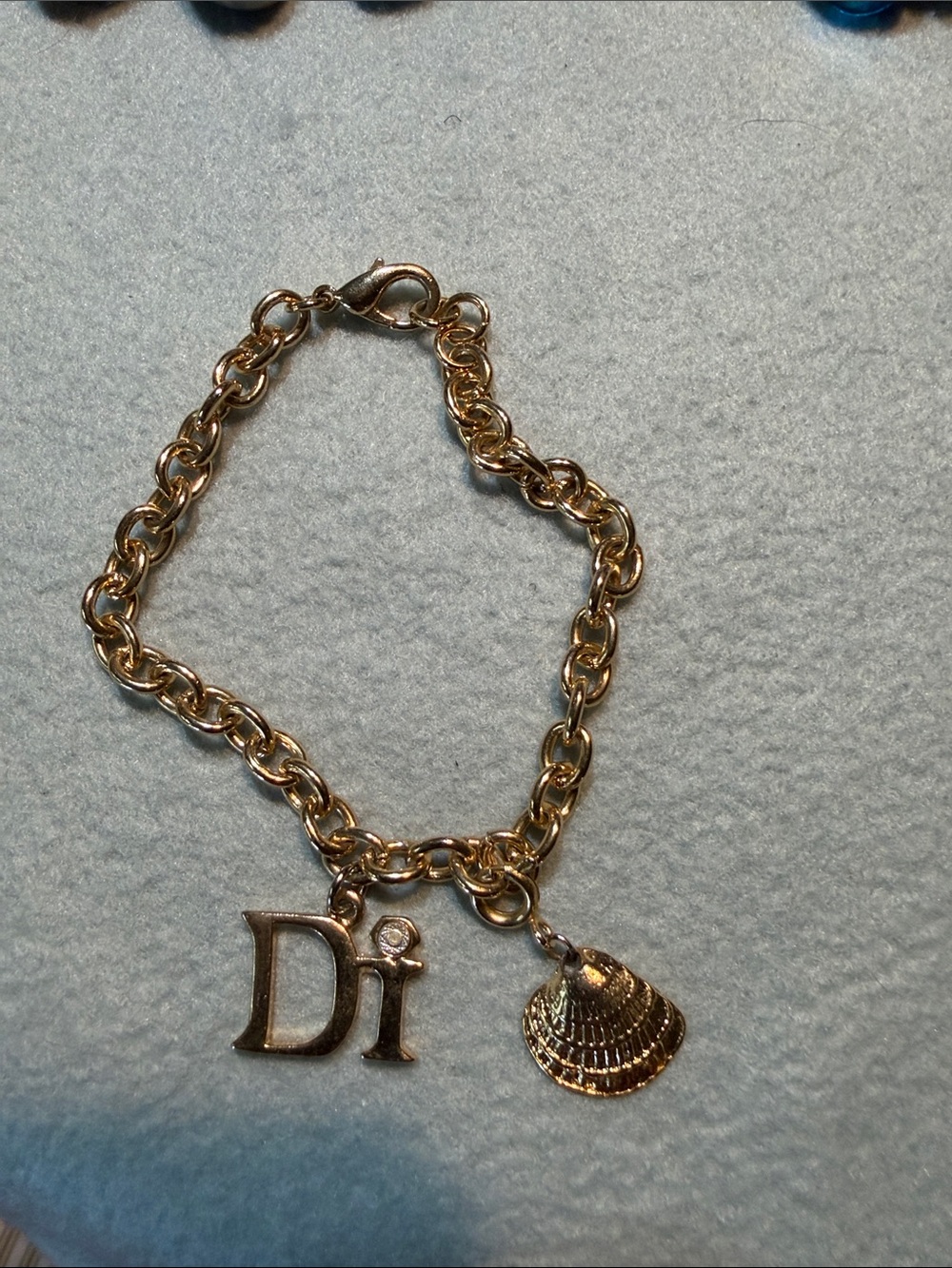 Di Charm Gold-Tone Chain Bracelet with Shell Pendant